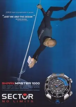 Patrick Musimu portant une Sector