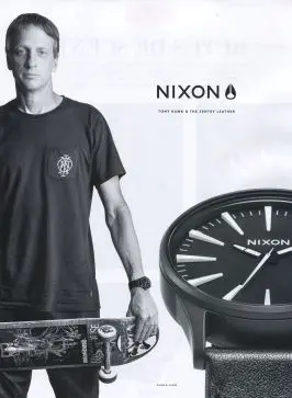Tony Hawk portant une Nixon